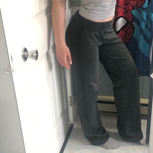 Lululemon relaxed fix charcoal pants size 8 - Picture 1 of 8